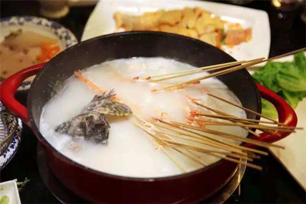 通锦桥粥底火锅